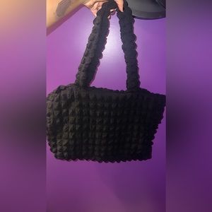 Soft bubble zipper tote